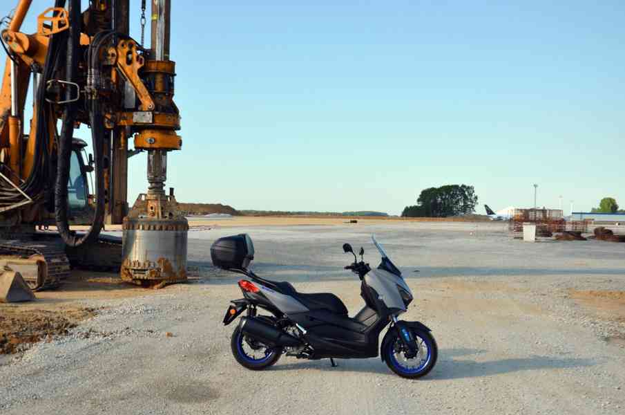 Yamaha X-MAX 300, původ ČR, najeto 3,4 tkm, rok 21  - foto 12