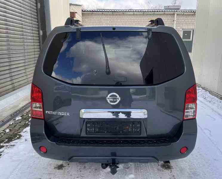 Nissan Pathfinder 3.0 dCi LE 170kw - foto 5