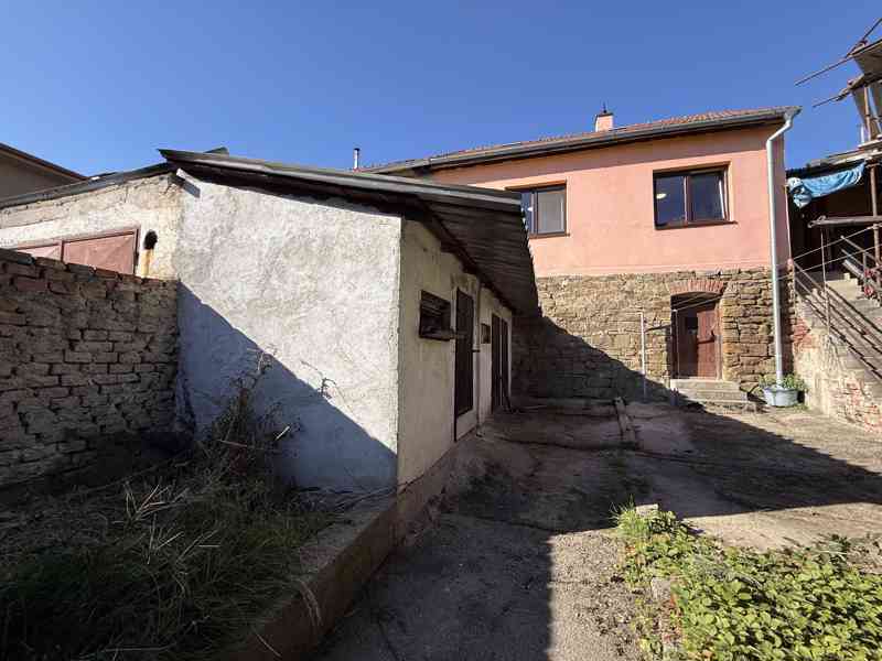 PRONÁJEM RODINNÉHO DOMU 2+1 SE ZAHRADOU V OBCI ROSICE - foto 17