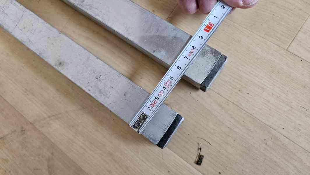 Hliníkový obdelníkový profil 3x2x190cm celkem 2 kusy - foto 2