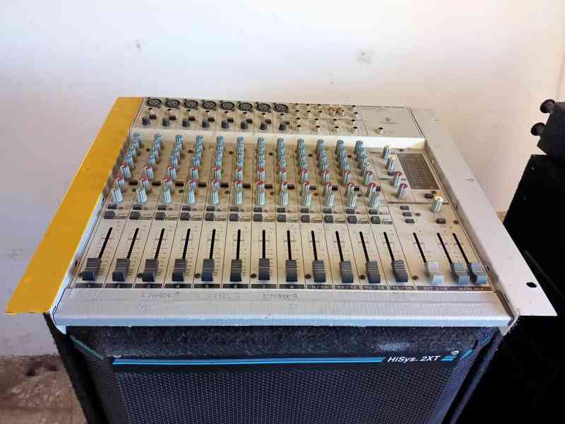 Komplet sestava - mixážní pult, zesilovač i reproboxy - foto 4