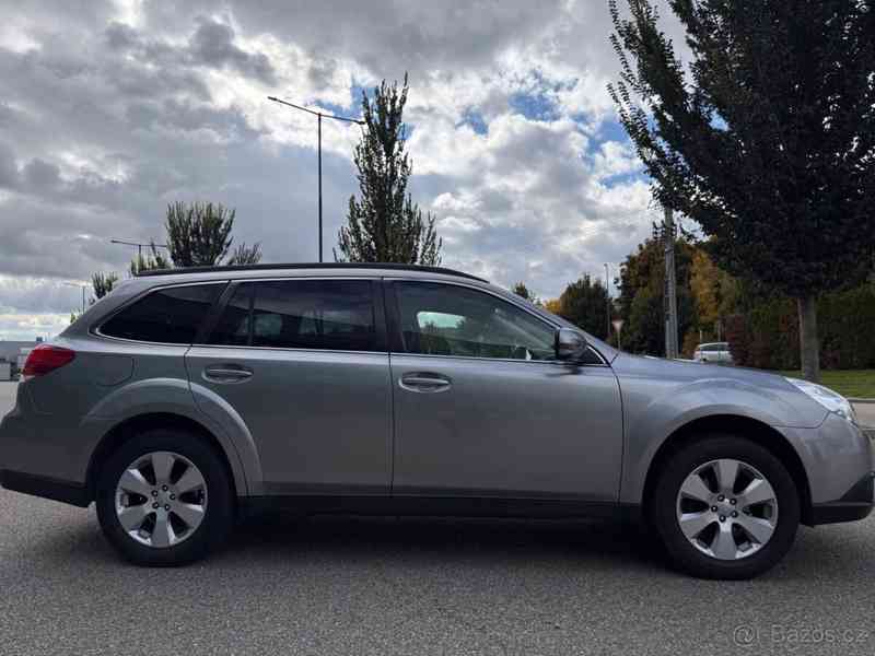 Subaru Outback 2,5   i MANUAL 4x4 Původ ČR - foto 7