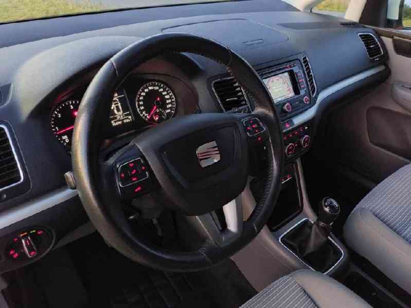 Seat Alhambra Style 2.0 TDI / KAMERA /WEBASTO / NAVIGACE  - foto 7