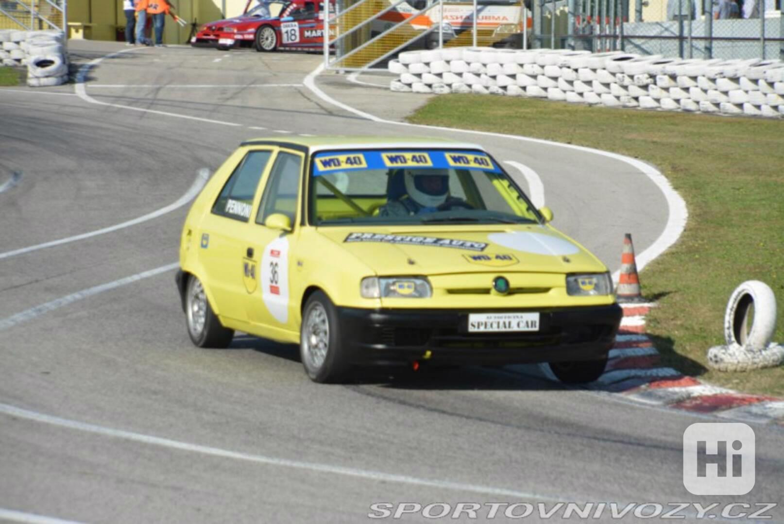 auto - foto 1