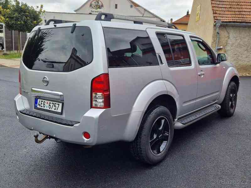 Nissan Pathfinder 2,5   Nissan Pathfinder DCi, 126kW - foto 8