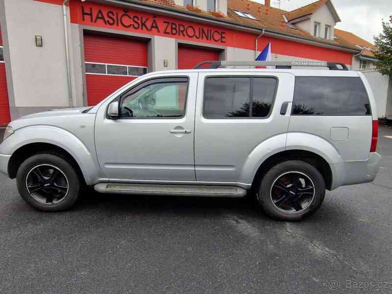 Nissan Pathfinder 2,5   Nissan Pathfinder DCi, 126kW - foto 4