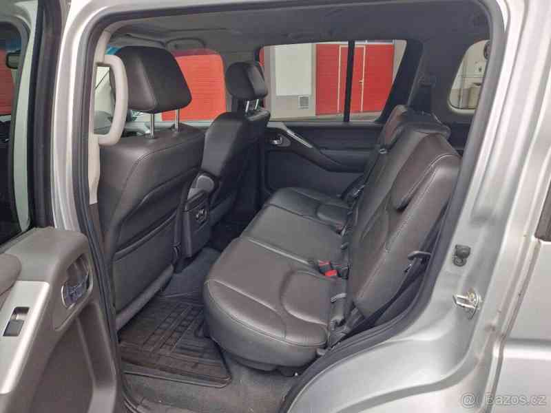 Nissan Pathfinder 2,5   Nissan Pathfinder DCi, 126kW - foto 18