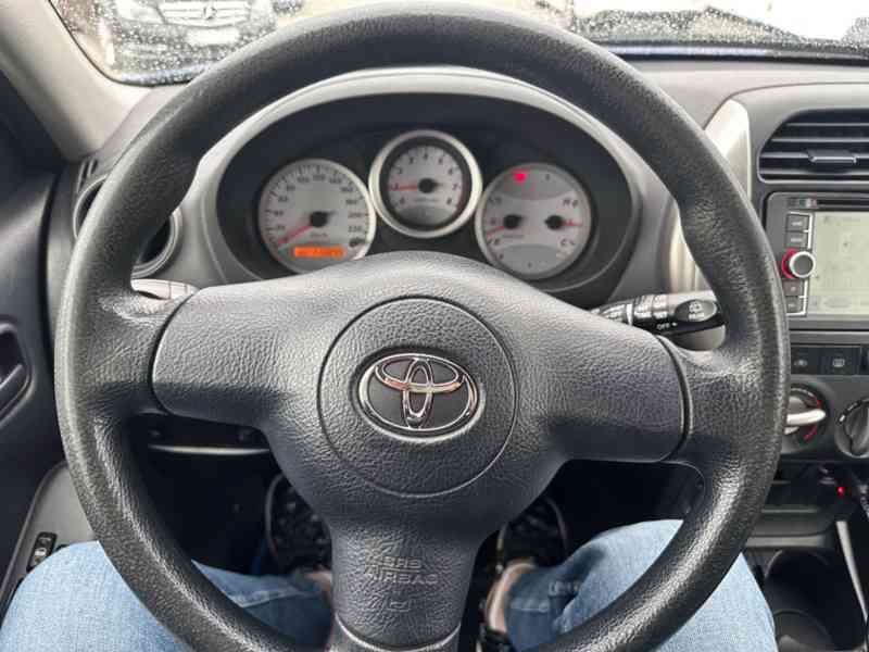 Toyota RAV 4 2.0i 4X4 benzín 110kw - foto 5