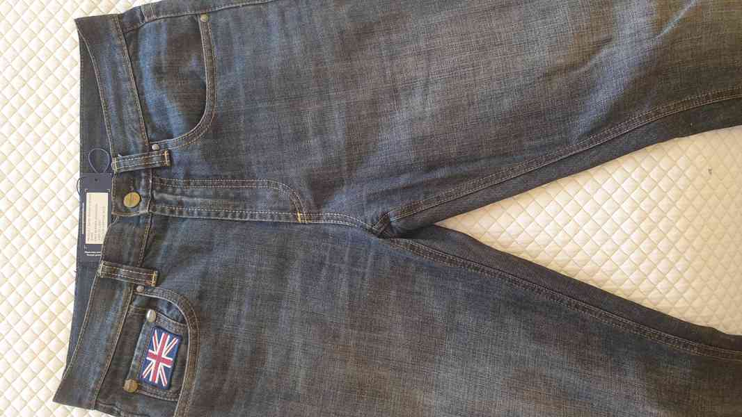 Triumph Jeans 
