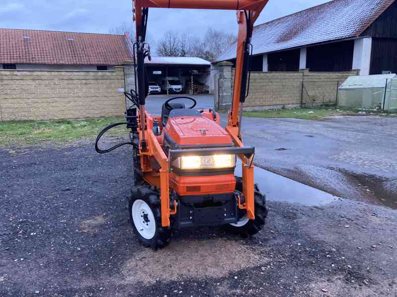 Malotraktor Kubota - foto 8