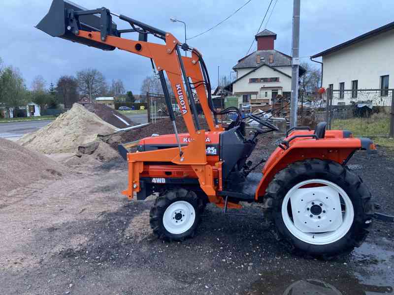 Malotraktor Kubota - foto 5