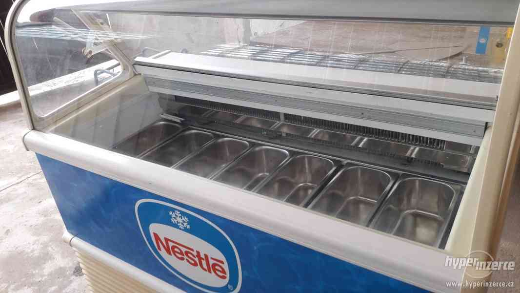Výdejní pult -  mrazák na zmrzlinu - foto 4