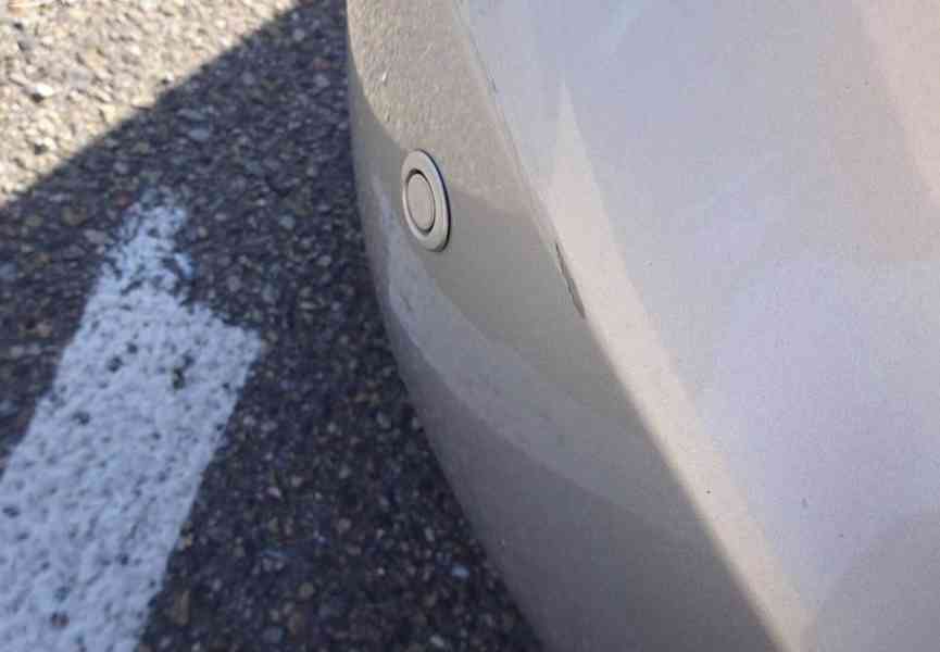 Škoda Fabia 1.4i 16v r.v.2013 (63 kw) 1.Majitel - foto 15