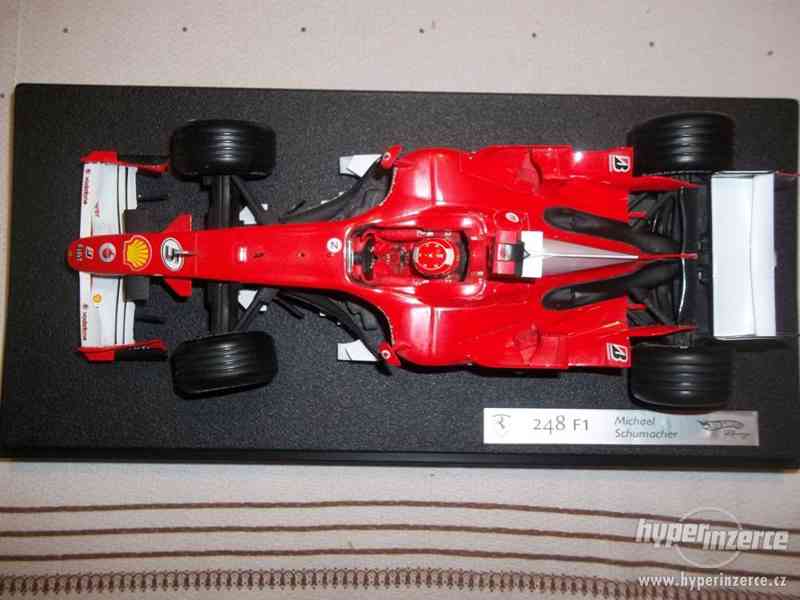 Ferrari 1:18,Schumacher, F 248 - foto 2