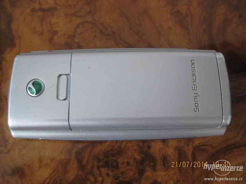 SonyEricsson T105 - funkční mobilní telefony - foto 3