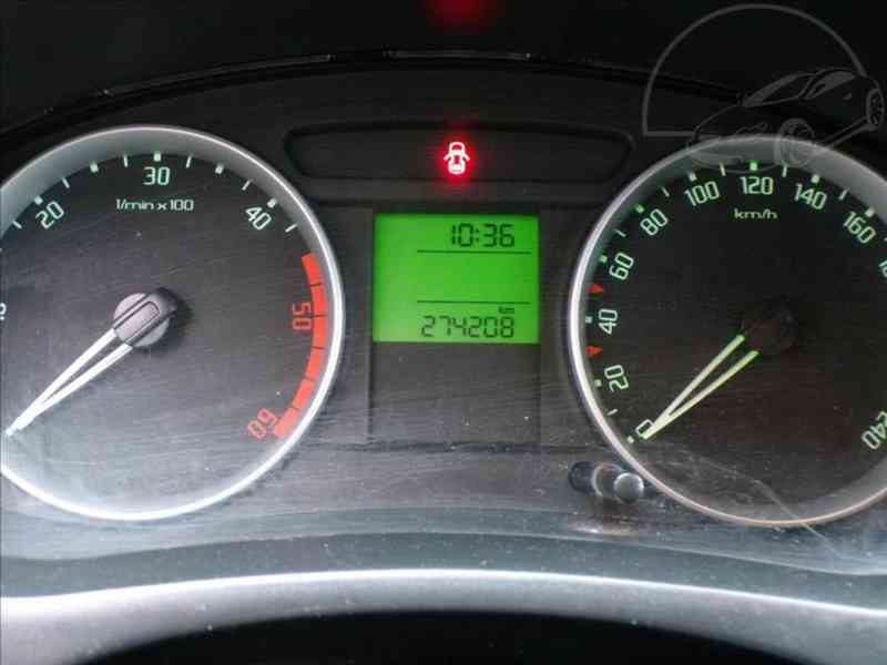 Škoda Roomster 1,4 TDI STYLE - foto 6