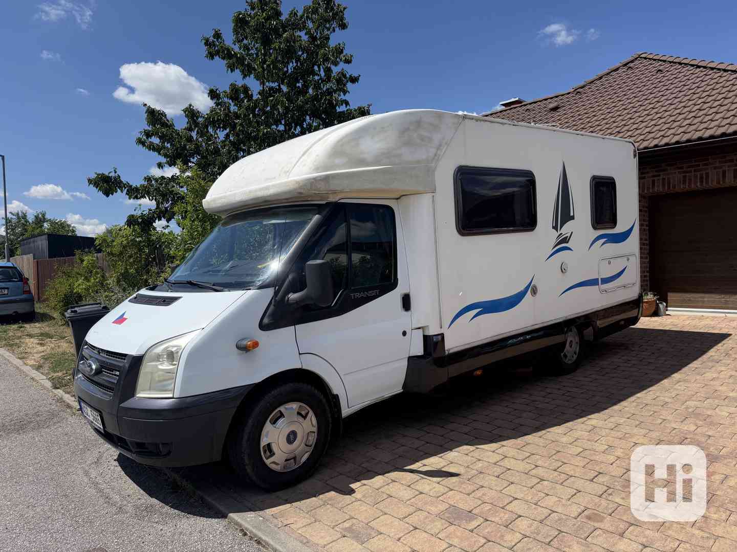 Obytný vůz Ford Rimor (polointegrovaný) - foto 1