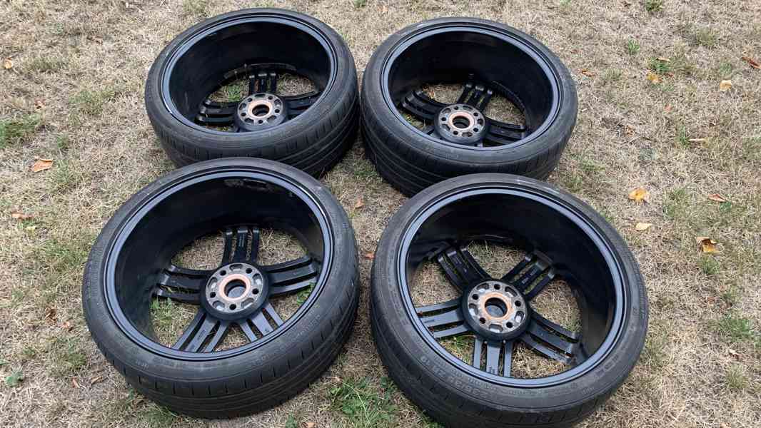 Škoda Kodiag / letní sada R19 / Superb/5x112/ 235/35R19 - foto 8