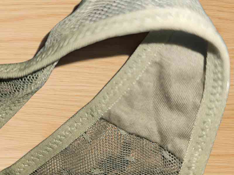 Trendy šalvějově zelená krajková tanga s mašličkou – VEL. S - foto 6