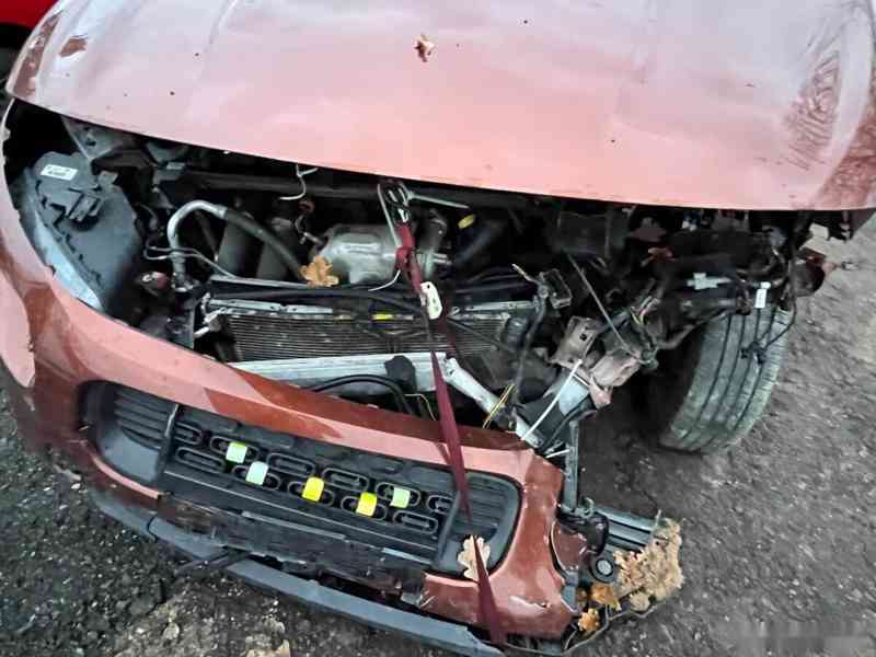 Citroen Berlingo xl 1.5hdi 96kw rok 2021 km 135tis - foto 6