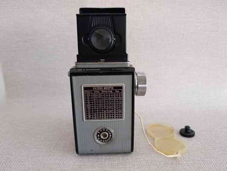Historický fotoaparát Meopta Flexaret VI , krab, návody aj - foto 14
