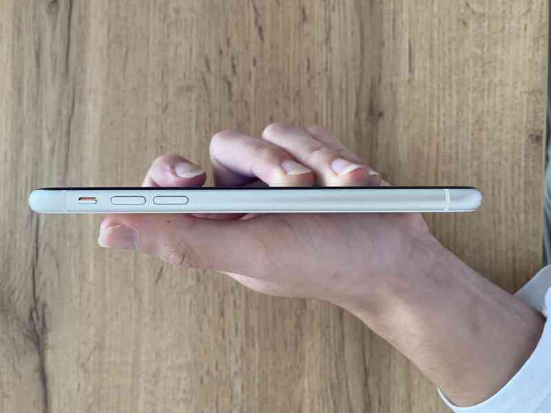 iPhone 11 64 GB - Perfektní stav - foto 4