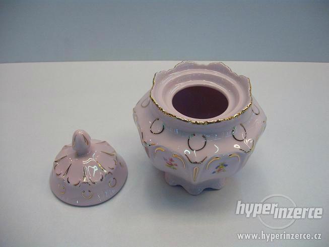 Růžový porcelán z Chodova Lenka dóza - foto 1