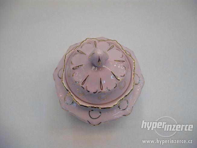 Růžový porcelán z Chodova Lenka dóza - foto 2