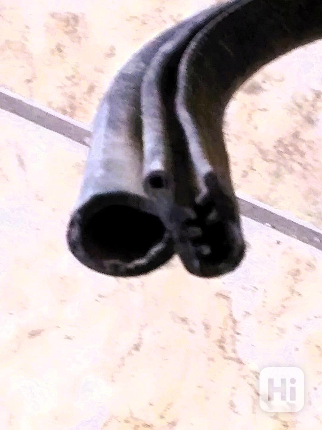 Těsnění dveří - foto 1