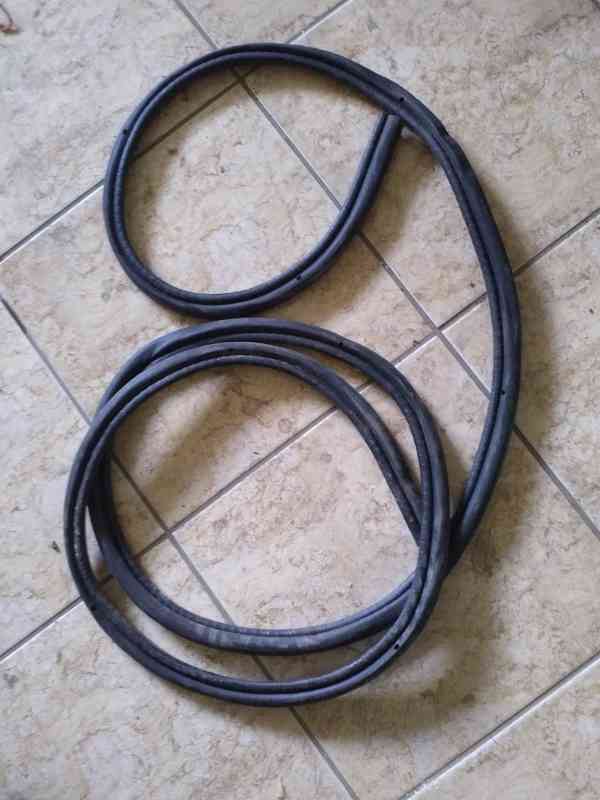 Těsnění dveří - foto 2