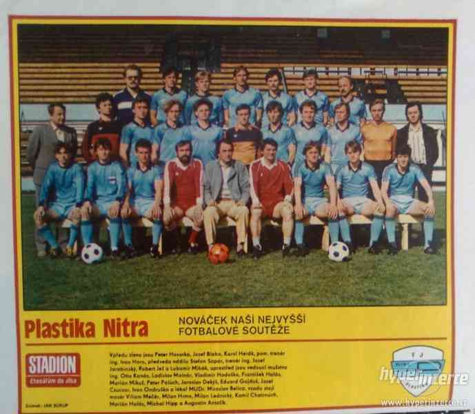 Plastika Nitra - fotbal - čtenařům do alba 1986 - foto 1