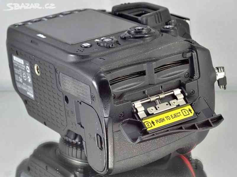 Nikon D600 *FX*24MPix CMOS*Full HD Video*97000 Exp - foto 6