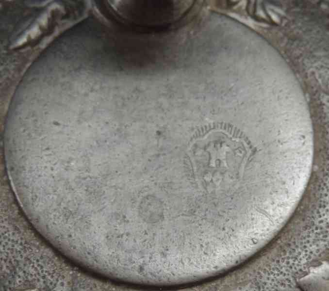 Korbel s cínovým víkem dekor Skákající koně kolem 1780-1820  - foto 4