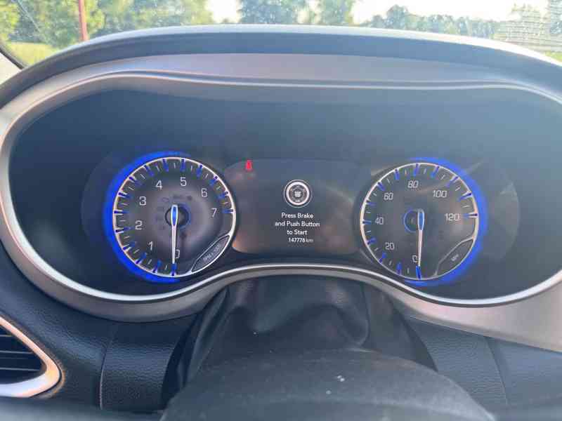 Chrysler Pacifica 3,6 S Sunroof Navi DVD LPG Limited 2019 - foto 15