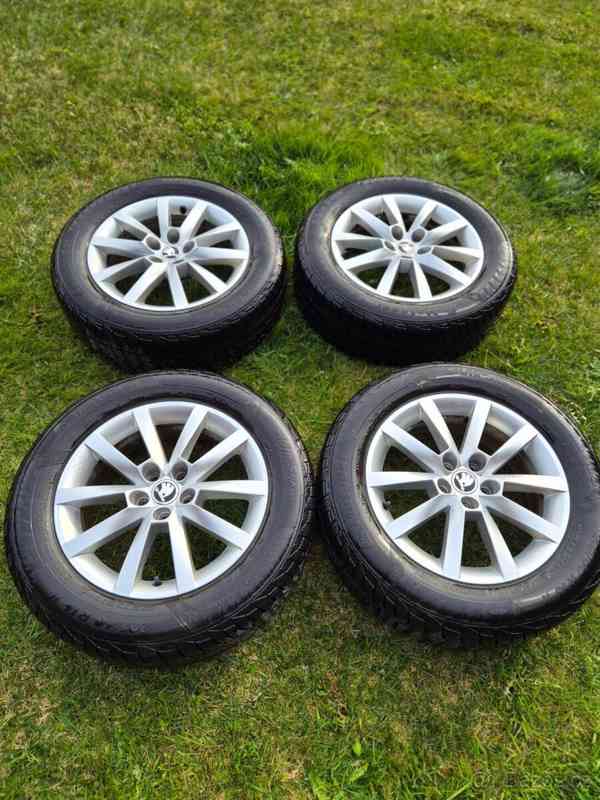 Škoda Kamiq 1,6   TDI DSG Monte Carlo - foto 17