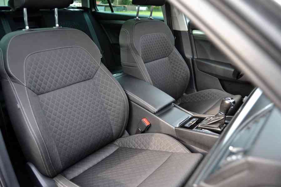 Škoda Superb 2.0 TDI 110kW Style+ DSG kombi - foto 16