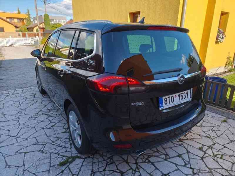 Opel Zafira 1,9   tourer CDTI 121 kW 2012 - foto 2