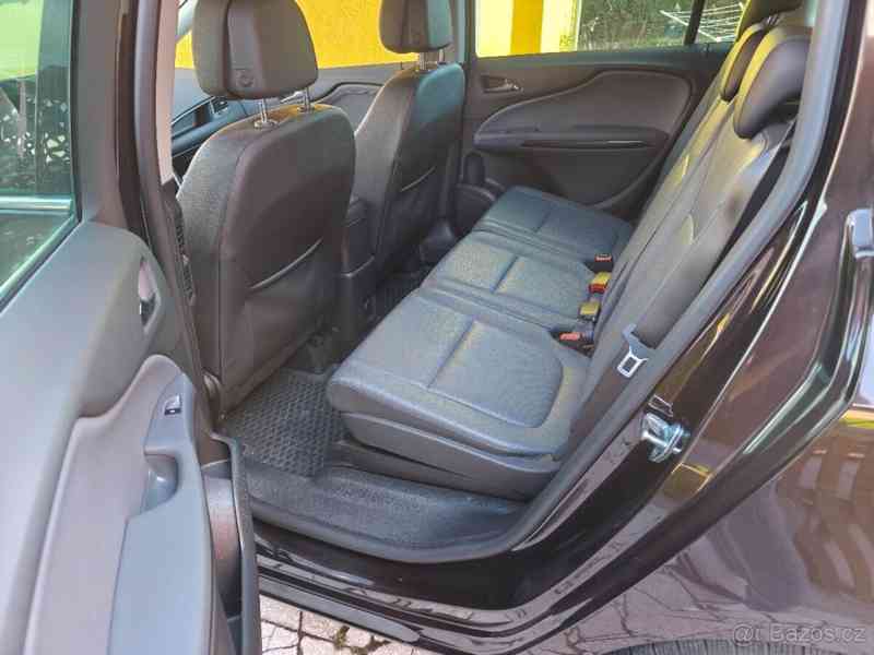 Opel Zafira 1,9   tourer CDTI 121 kW 2012 - foto 4