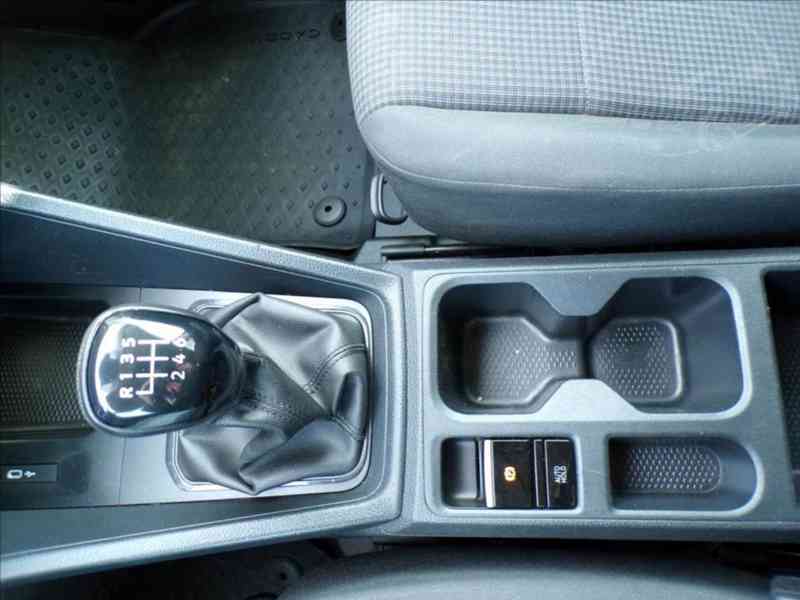 Volkswagen Caddy 2,0 TDI - foto 8