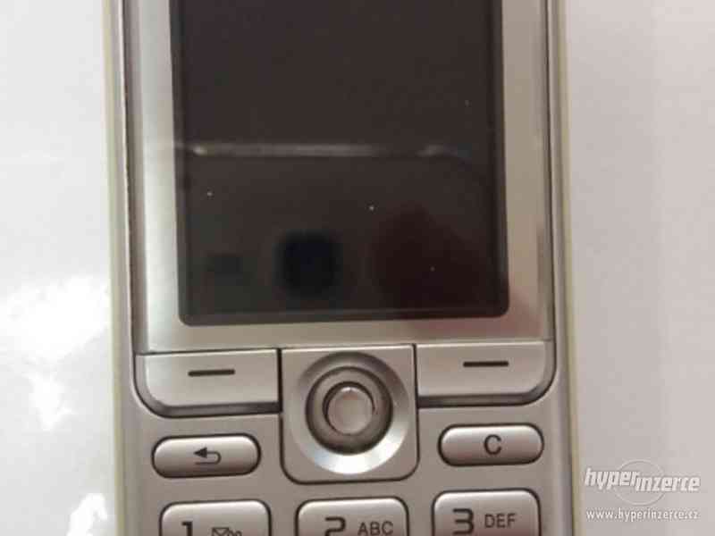 Sony Ericsson K310i bílý (V18100053) - foto 1