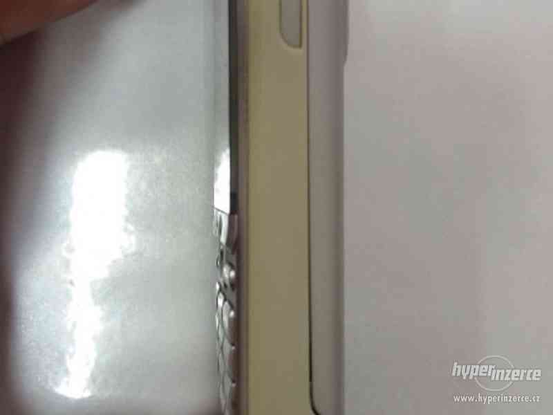 Sony Ericsson K310i bílý (V18100053) - foto 3