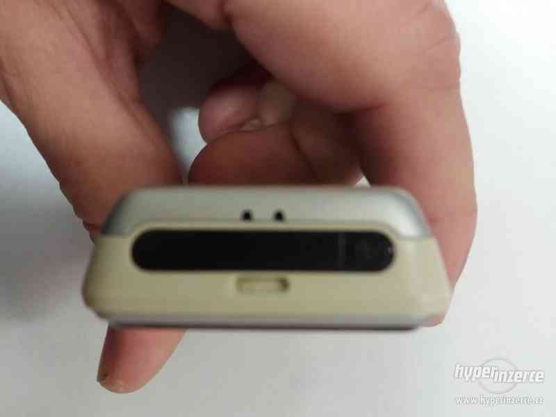 Sony Ericsson K310i bílý (V18100053) - foto 5