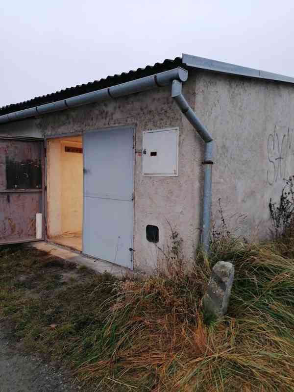 Garáž na prodej - Náměšť nad Oslavou - foto 2