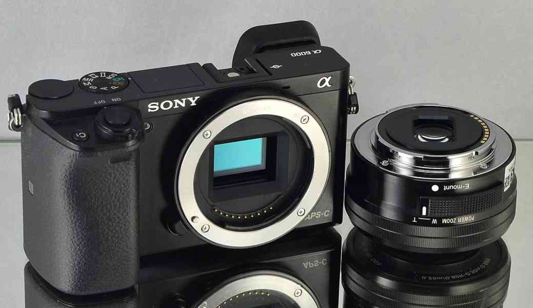 Sony A 6000 +16-50mm *24,3 Mpx *Full HDV*7800 Exp. - foto 2