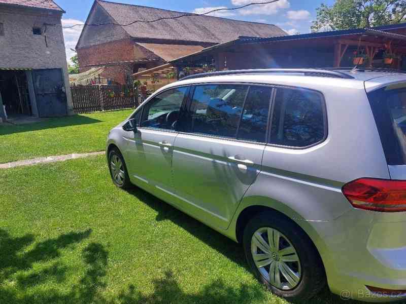Volkswagen Touran 2,0   7/2020 TDI 85kw - foto 7