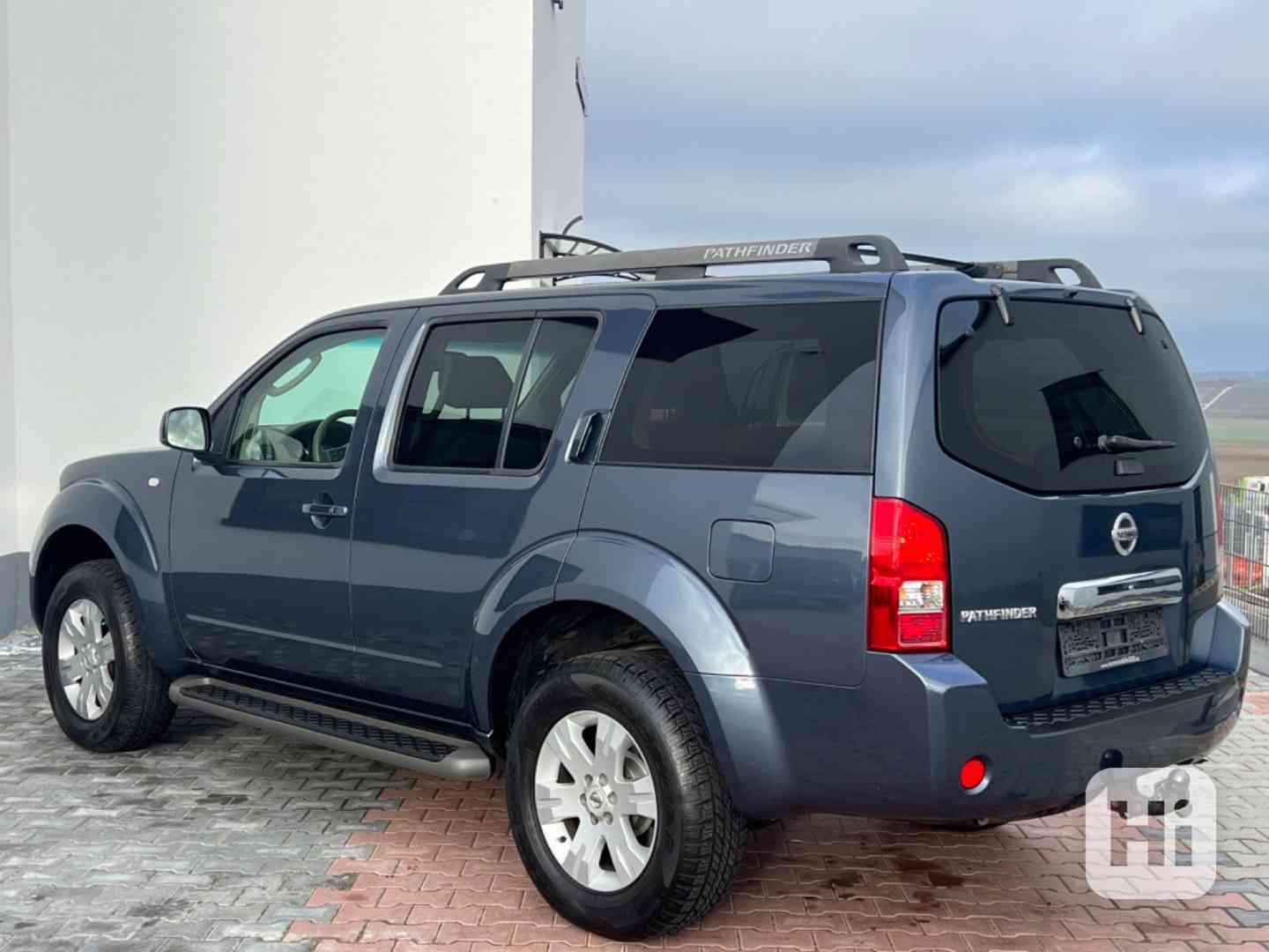 Nissan Pathfinder 2.5 dCi Premium 128kw - foto 1