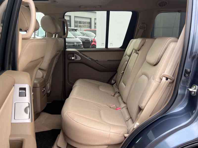 Nissan Pathfinder 2.5 dCi Premium 128kw - foto 6