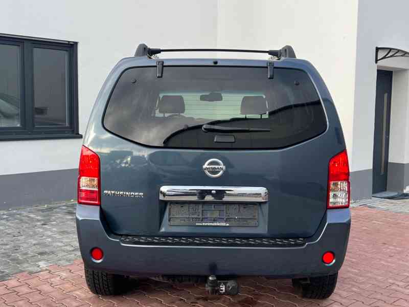 Nissan Pathfinder 2.5 dCi Premium 128kw - foto 20