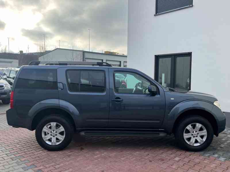 Nissan Pathfinder 2.5 dCi Premium 128kw - foto 12