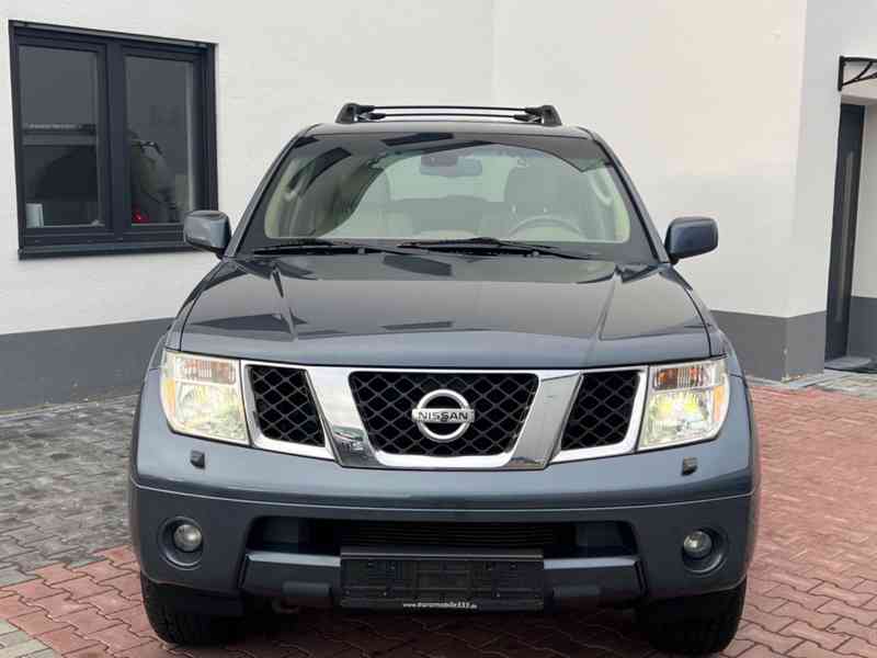 Nissan Pathfinder 2.5 dCi Premium 128kw - foto 17